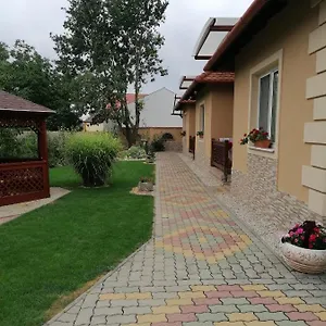  Apartman Kaktuszvirág