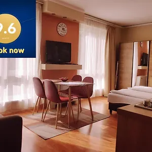 Lola Apartament